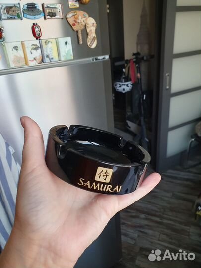 Новые фирменные пепельницы 4 штуки