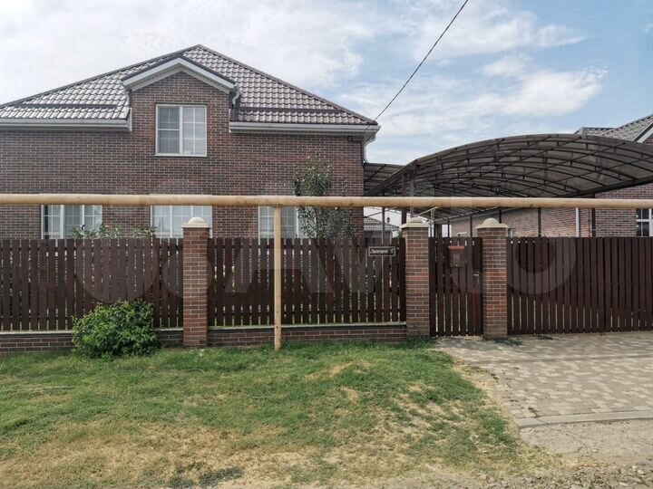 Дом 190 м² на участке 7 сот.