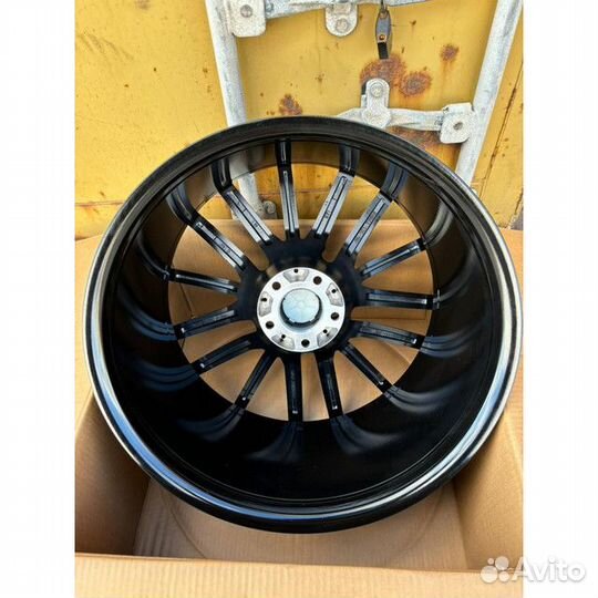 Литые диски R 21 для BMW 742 М Стиль