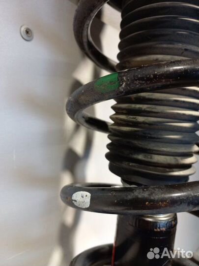 Амортизатор В сборе передний правый Chevrolet