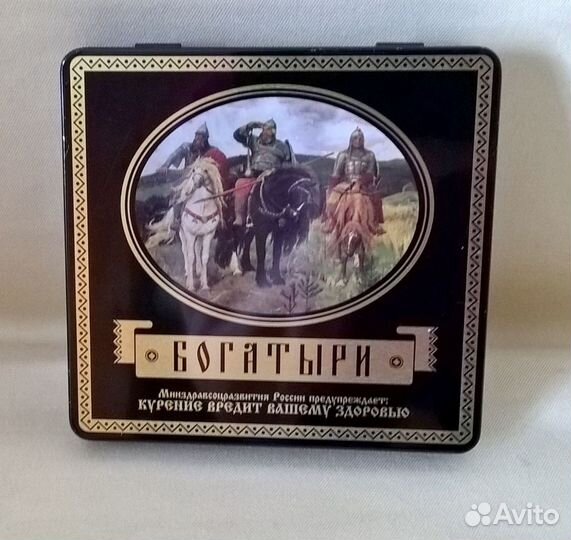 Жестяная коробка 