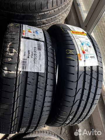 Pirelli P Zero 255/35 R19 и 225/40 R19