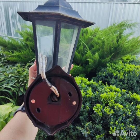 Уличный настенный светильник