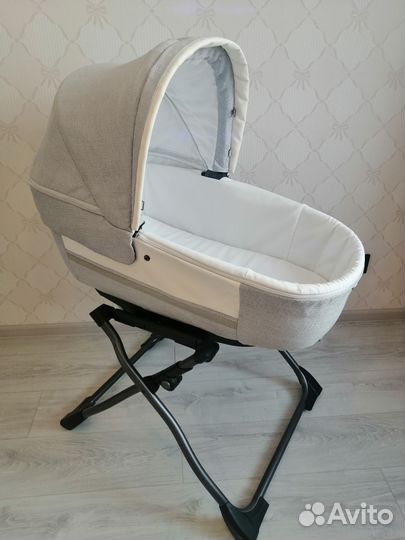 Подставка Peg-Perego Bassinet stand для люльки