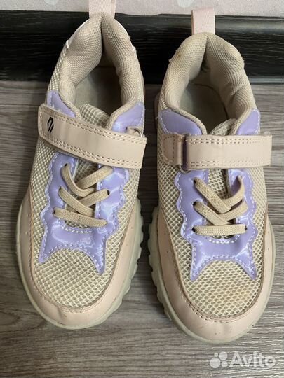 Кроссовки для девочки