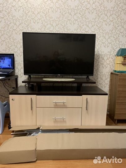 Тумба под телевизор