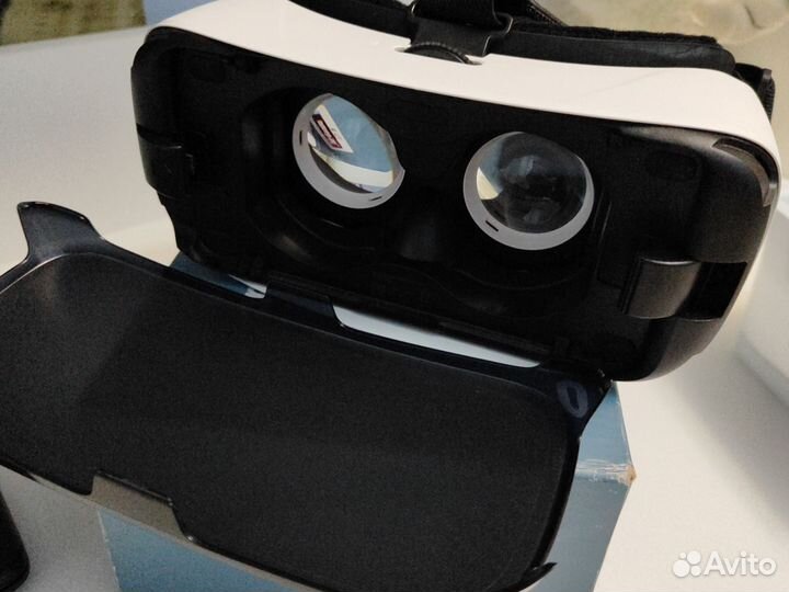 Очки виртуальной реальности samsung gear vr