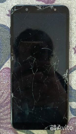 Samsung Galaxy A6, 4/32 ГБ