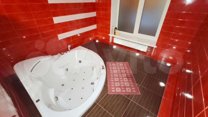 2-к. квартира, 65 м², 1/5 эт.