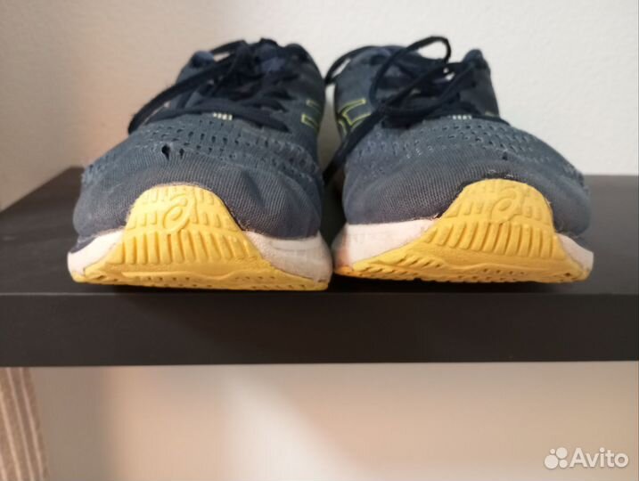 Кроссовки asics