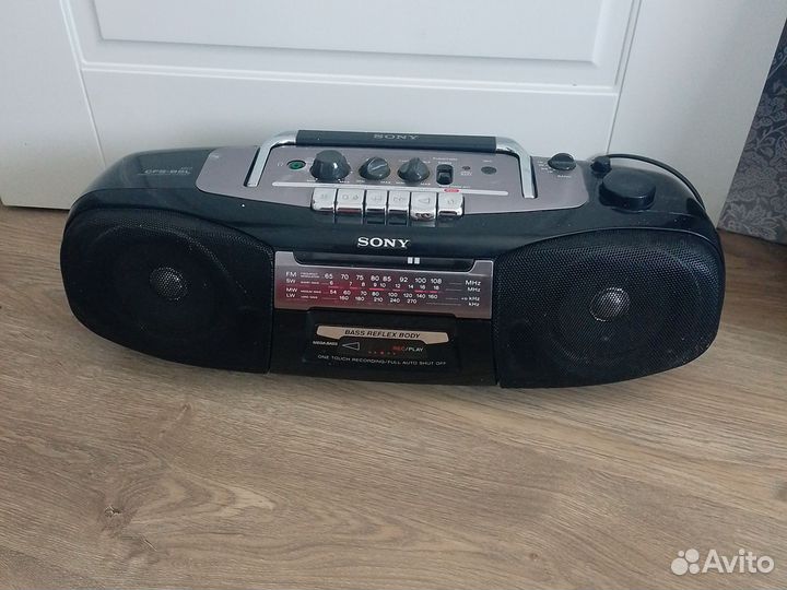 Магнитофон sony CFS-B5L