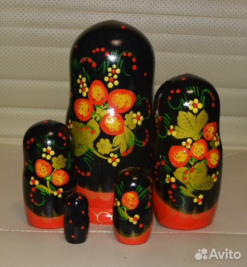 Матрёшка Хохлома чёрный платок 5 кукольная люкс