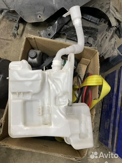 Бачок омывателя volkswagen tiguan 2