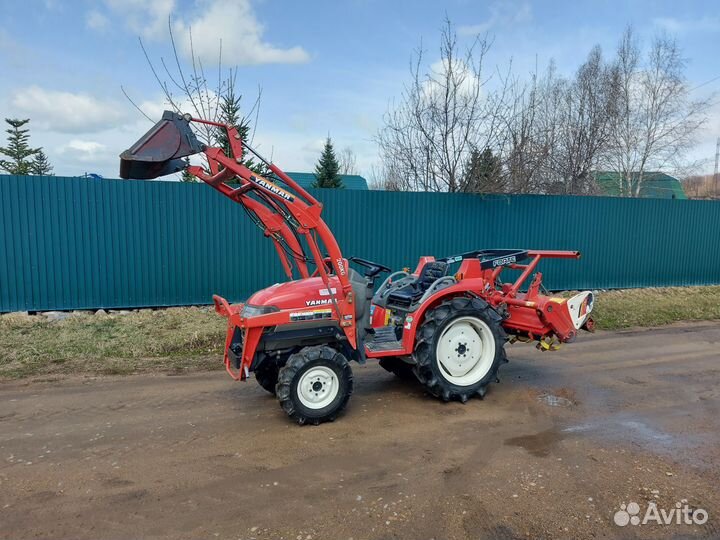 Вспашка земли минитрактором. посёлок Победы