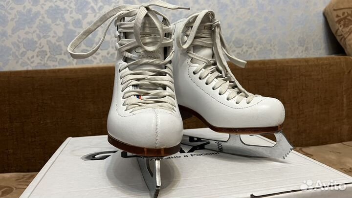Профессиональные коньки Graf Etude 34 размер