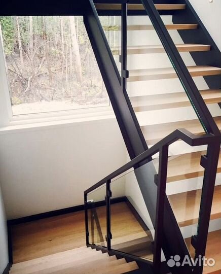 Обшивка ступеней Дубом