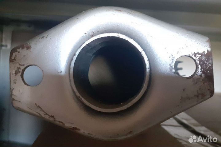 Передняя часть глушителя с катализатором GM