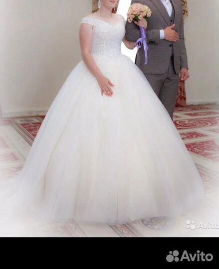 Платье свадебное
