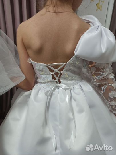 Нарядное платье