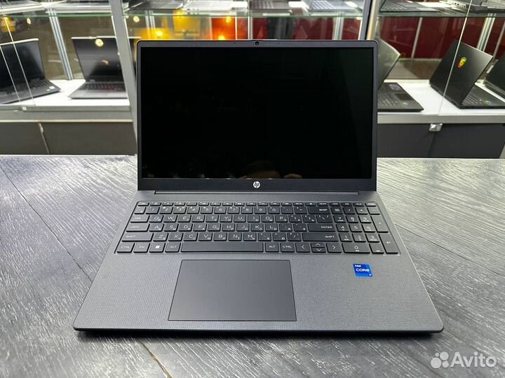 Новый ноутбук HP Laptop 15 i7/8/256