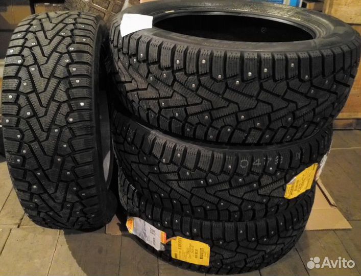 Pirelli Winter Ice Zero 305/35 R21 109H