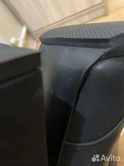 Ботинки зимние новые 38