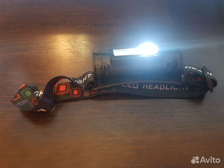 Налобный фонарь с магнитом сбоку