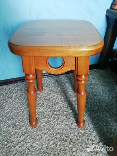 Табуретки новые