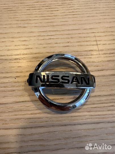 Эмблема Nissan Qashqai 2013-2019