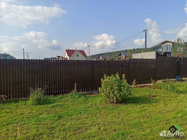 Заборы из профнастила / Монтаж заборов