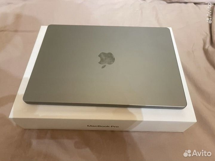 Macbook pro 14 m1 16 512