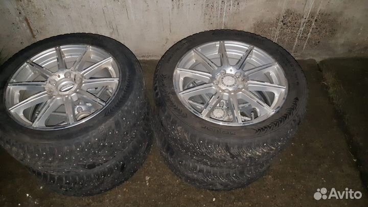 Nokian Tyres Hakkapeliitta 8 SUV 245/45 R17