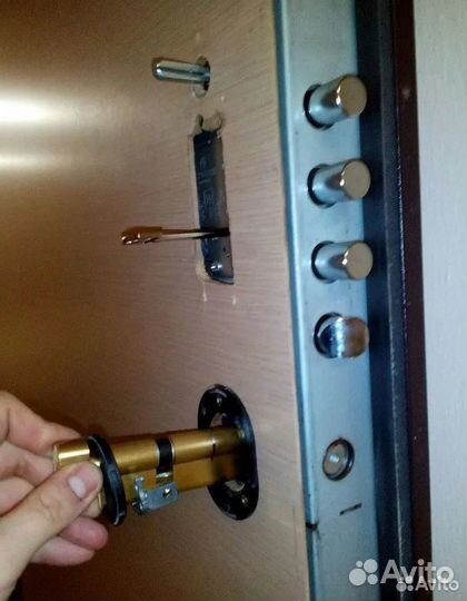 Аварийное вскрытие замков. Замена замков