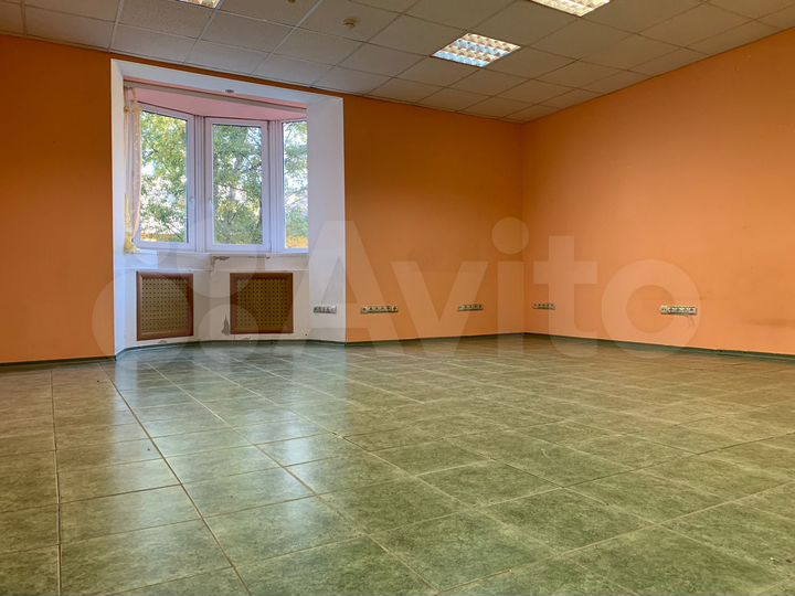 Свободного назначения, 100 м²