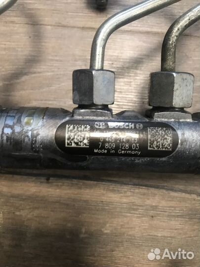 Топливная рейка рампа Bmw X3 2.0D E83 N47 2009