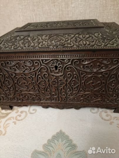 Сундук металлический