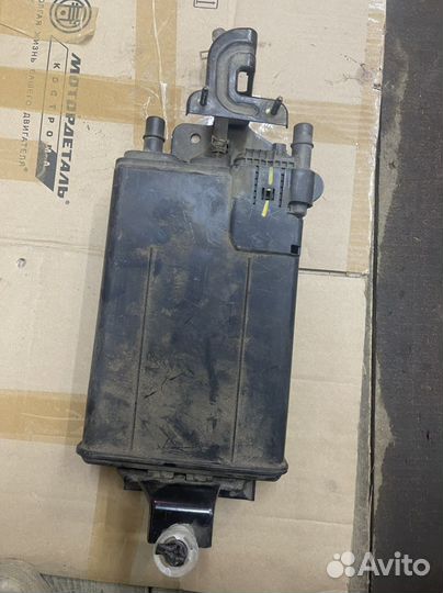 Абсорбер топливный Toyota Venza 2.7