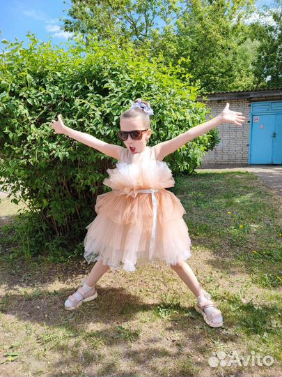 Детское нарядное платье 122см-128см