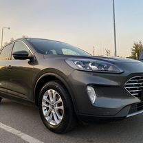 Ford Kuga 1.5 AT, 2020, 108 350 км, с пробегом, цена 2 150 000 руб.