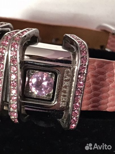 Часы женские с розовыми стразами