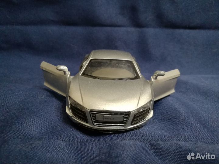 Игрушечная модель Audi R8 GT