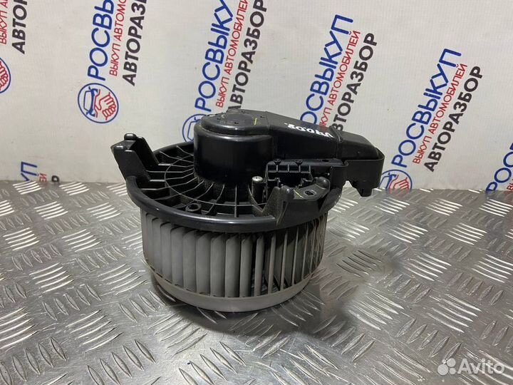 Моторчик печки Toyota Camry V40