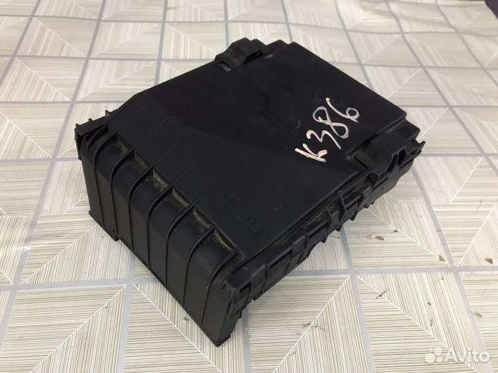 Блок предохранителей Volkswagen Audi