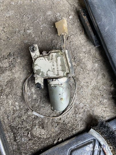 Моторчик дворника 3 двери niva 2121