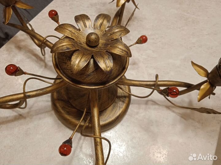 Люстра потолочная