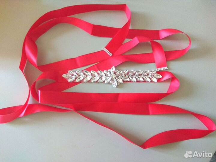 Свадебный пояс, подвязки, фата, украшения, серьги