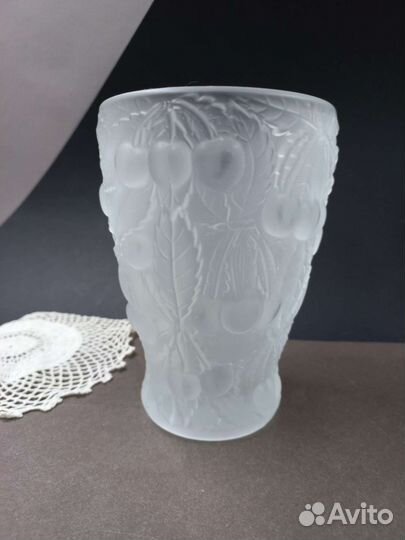 Ваза Баролак Вишня