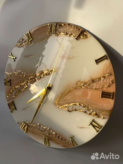 Часы из эпоксидной смолы