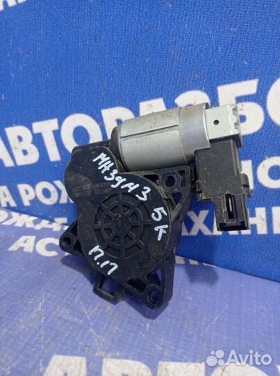 Моторчик стеклоподъемника Mazda 3 Bk седан Z6 2006