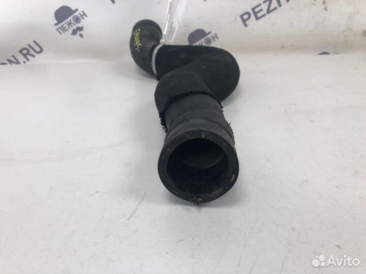 Патрубок радиатора верхний Peugeot 308 универсал